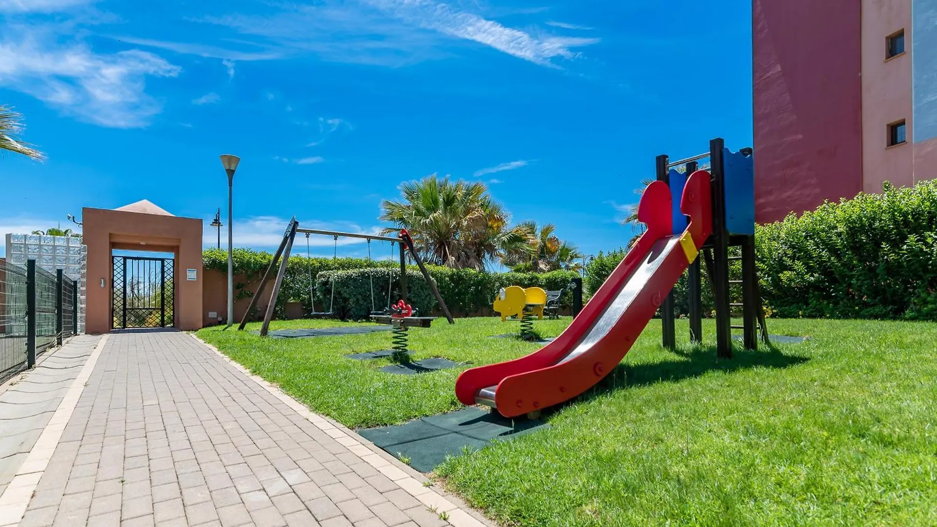 Las Palmeras By H - Playa Punta Del Moral Plhp100P100 Spain