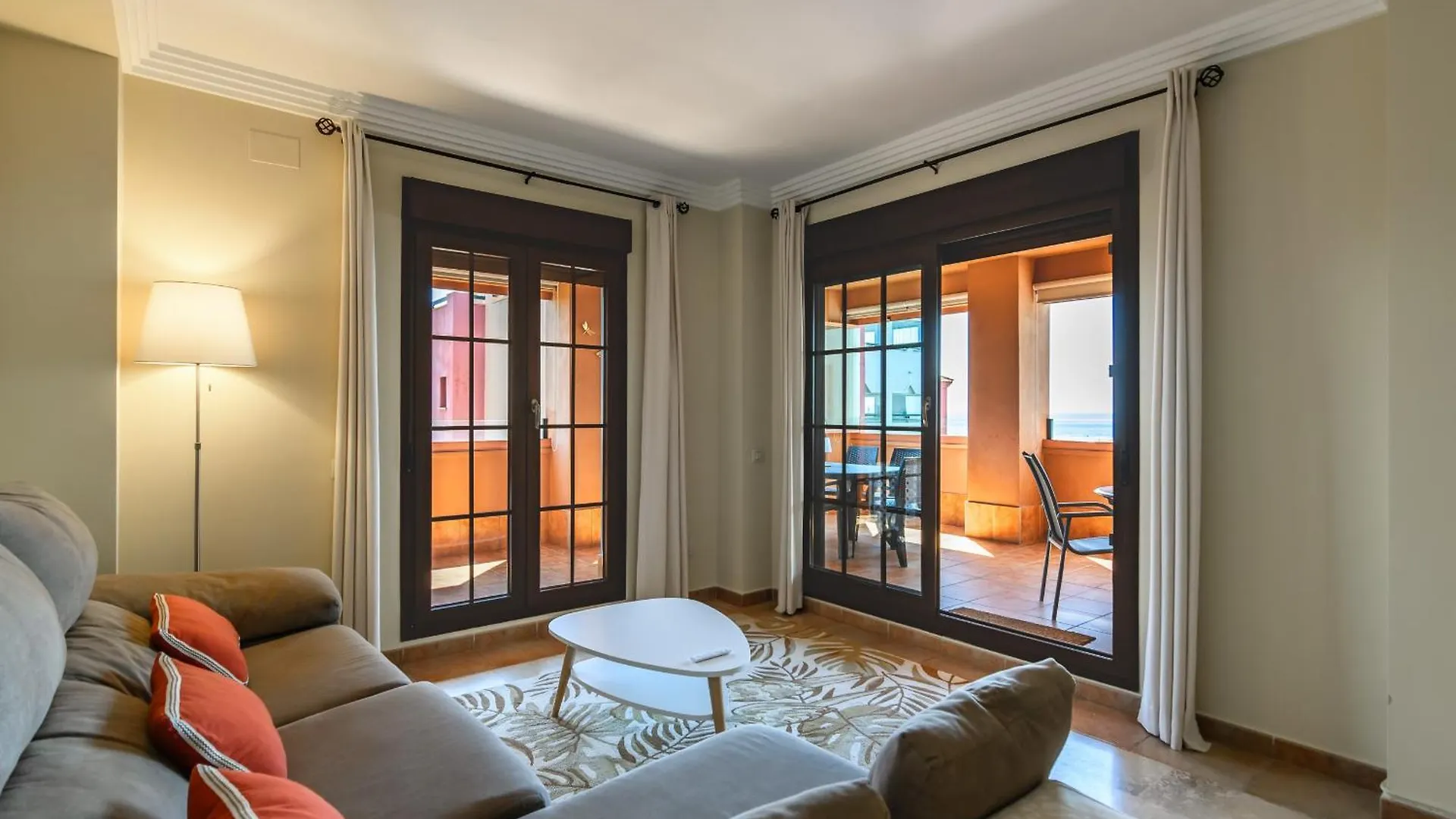 Apartment Las Palmeras By H - Playa Punta Del Moral Plhp100P100